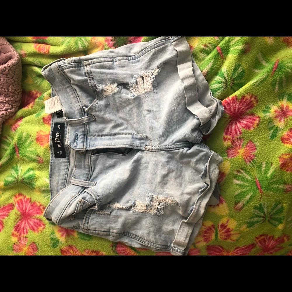 hollister high rise shorts